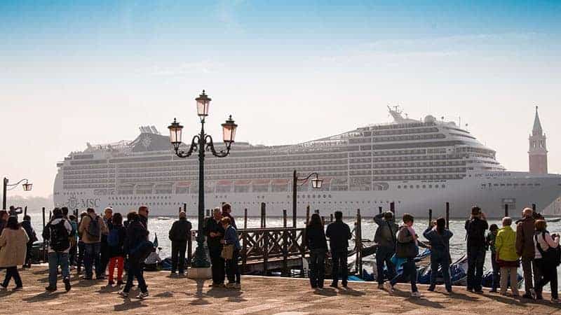 How to Make the Best Out of a Group Cruise Group cruise