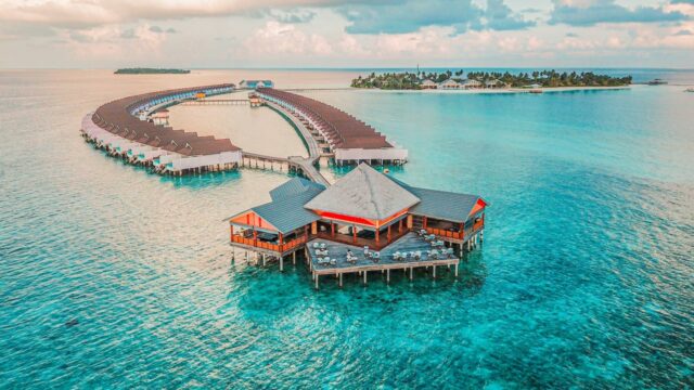 Best Ways to Explore and Visit the Maldives