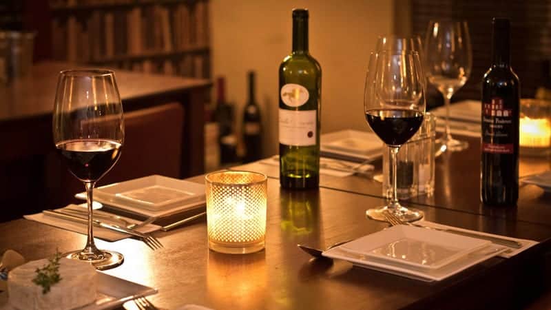 Romantic dinner with wine - Best Europe Cruises