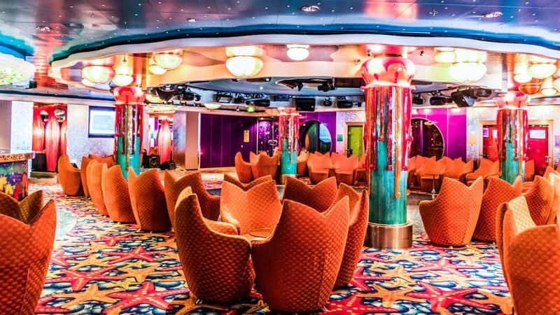 Lounge on a cruise ship - Evening entertainment on a cruise ship